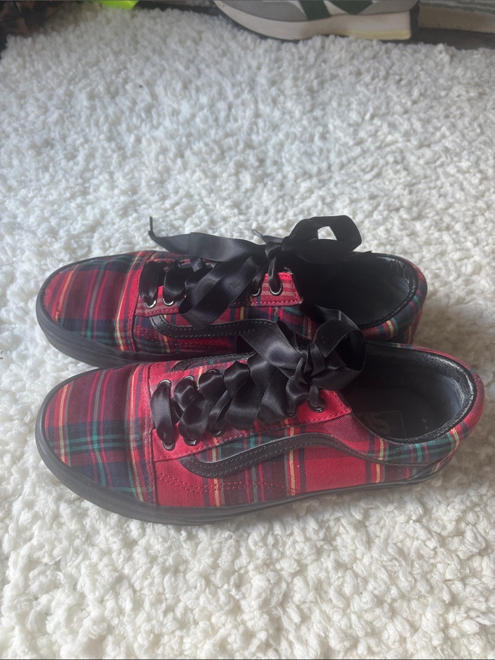 Vans Red Plaid Low-Top Sneakers with Black Ribbon Laces